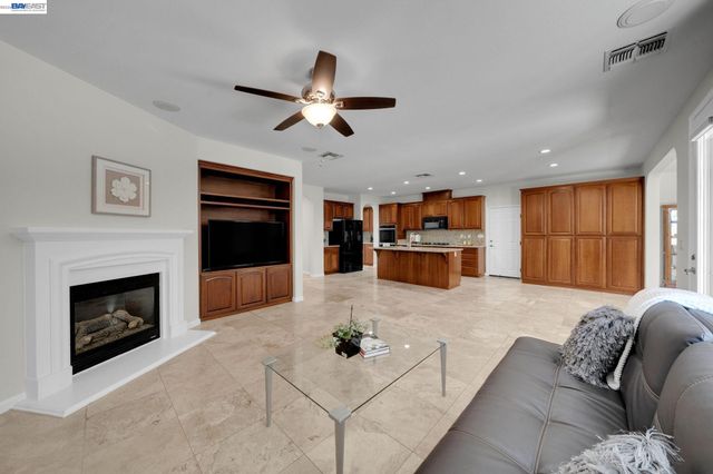 6391 Crystal Springs Cir, Discovery Bay, CA 94505