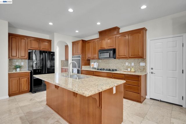 6391 Crystal Springs Cir, Discovery Bay, CA 94505