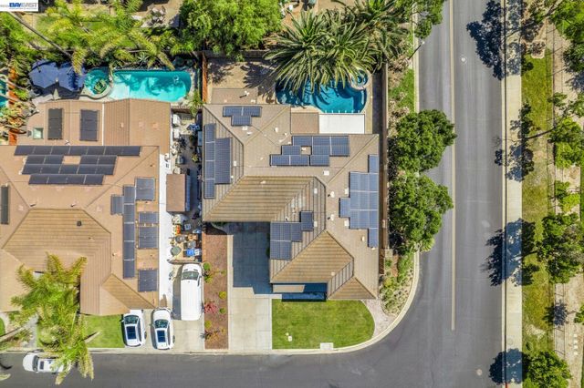 6391 Crystal Springs Cir, Discovery Bay, CA 94505
