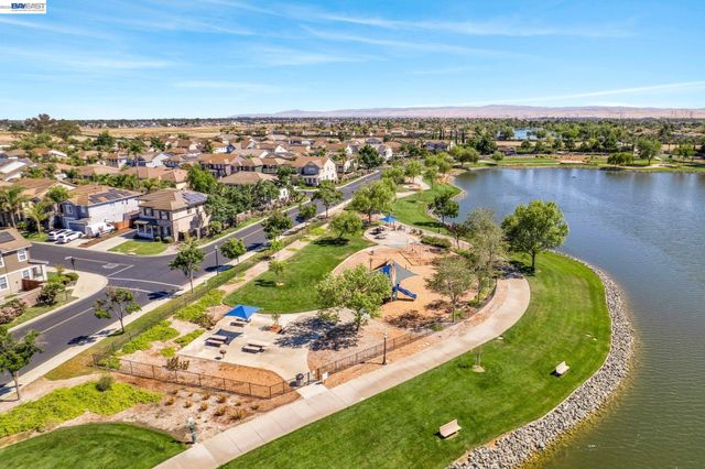 6391 Crystal Springs Cir, Discovery Bay, CA 94505