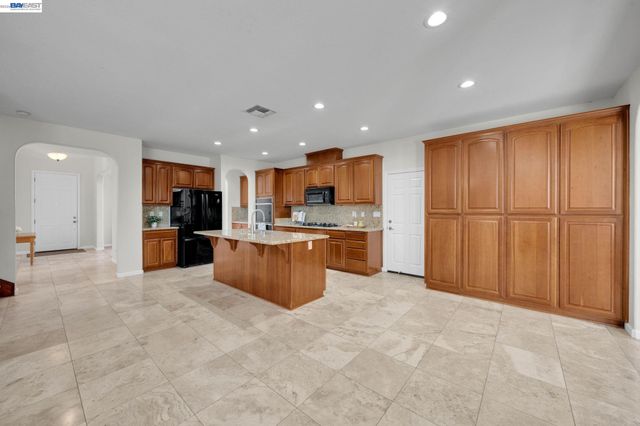 6391 Crystal Springs Cir, Discovery Bay, CA 94505