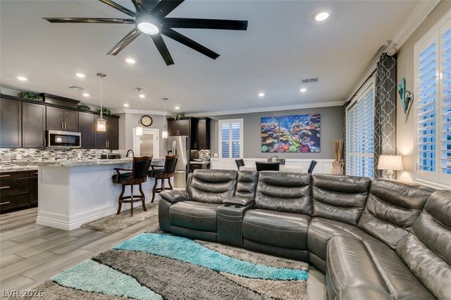 10300 Brooke Rise Avenue, Las Vegas, NV 89166