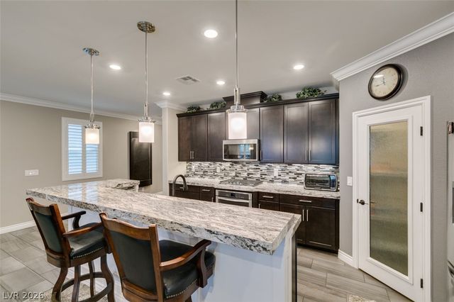 10300 Brooke Rise Avenue, Las Vegas, NV 89166