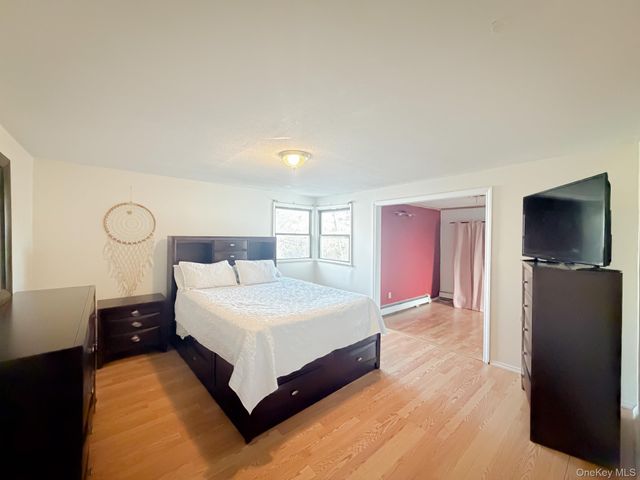 25 Ford Drive W, Merrick, NY 11758