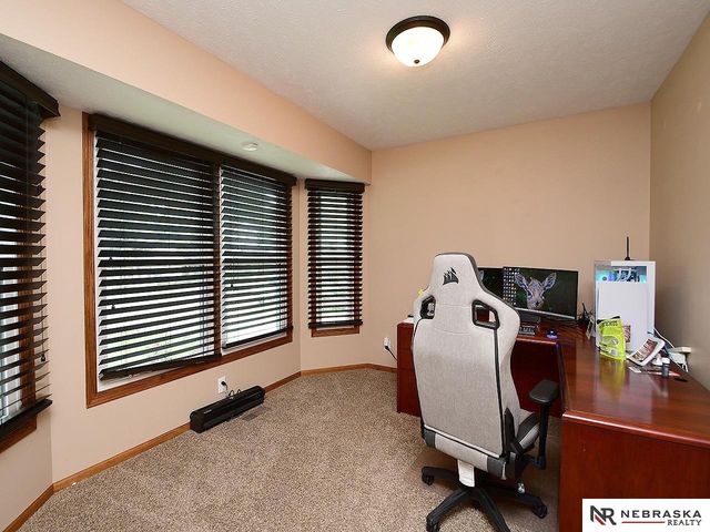 821 Glenarbor Drive, Lincoln, NE 68512