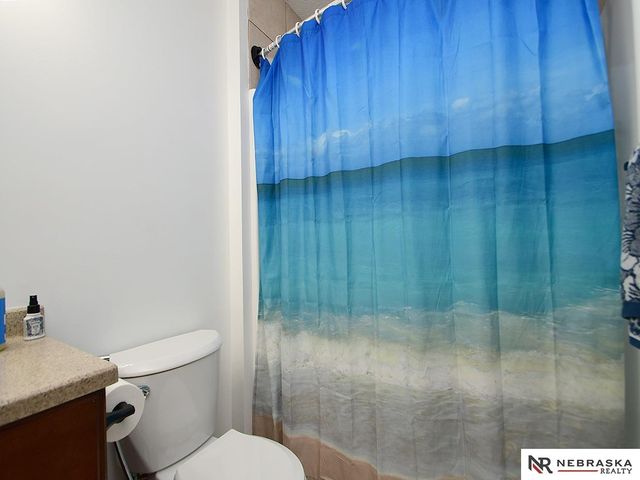 821 Glenarbor Drive, Lincoln, NE 68512