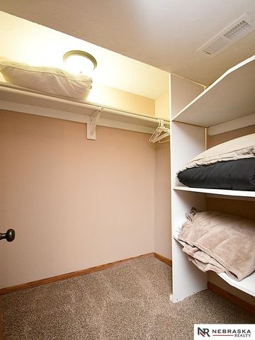 821 Glenarbor Drive, Lincoln, NE 68512