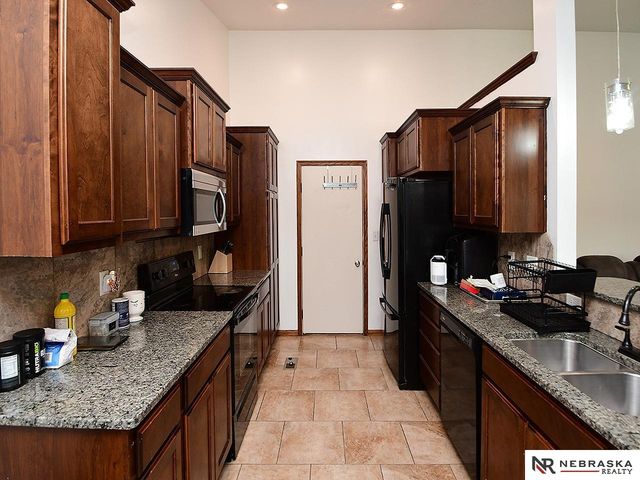 821 Glenarbor Drive, Lincoln, NE 68512