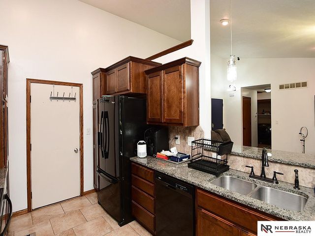 821 Glenarbor Drive, Lincoln, NE 68512