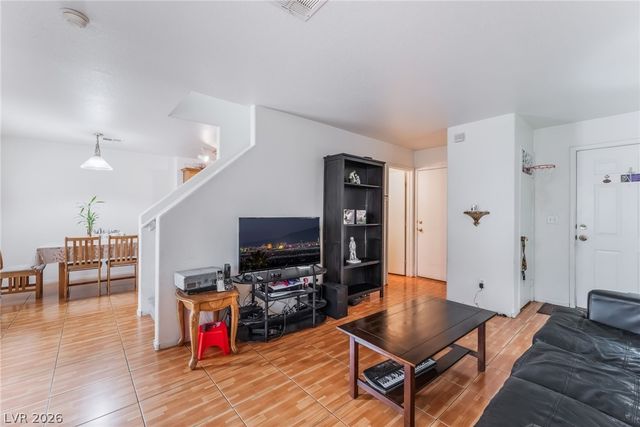 5330 East Charleston Boulevard 99, Las Vegas, NV 89142