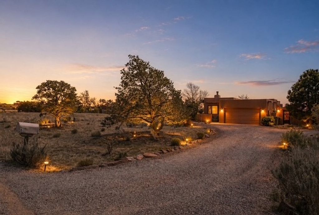6 Palacio, Santa Fe, NM 87508