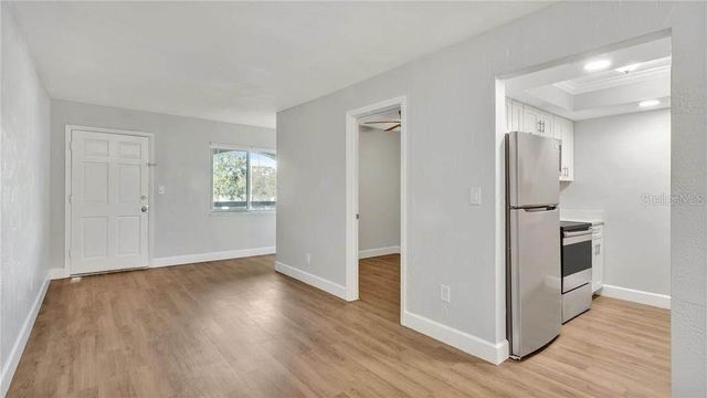 5900 22ND AVENUE N 14, St Petersburg, FL 33710