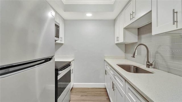 5900 22ND AVENUE N 14, St Petersburg, FL 33710