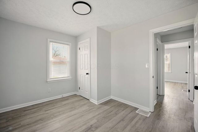 2196 Berrell Avenue, Columbus, OH 43211