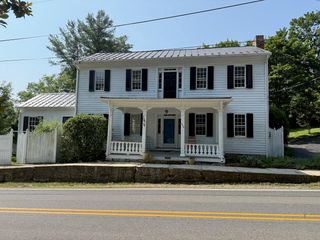 W 220 Main ST, Fincastle, VA 24090