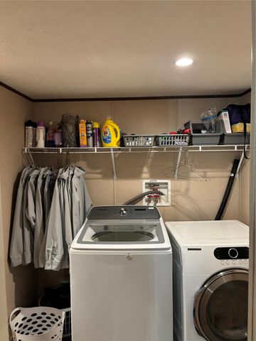 159 Lear Lane, Pearland, TX 77581