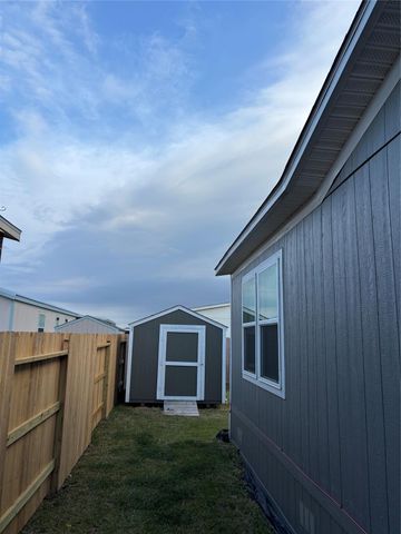 159 Lear Lane, Pearland, TX 77581