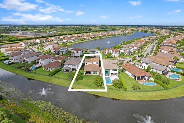 9091 Grand Prix Lane SW, Boynton Beach, FL 33472
