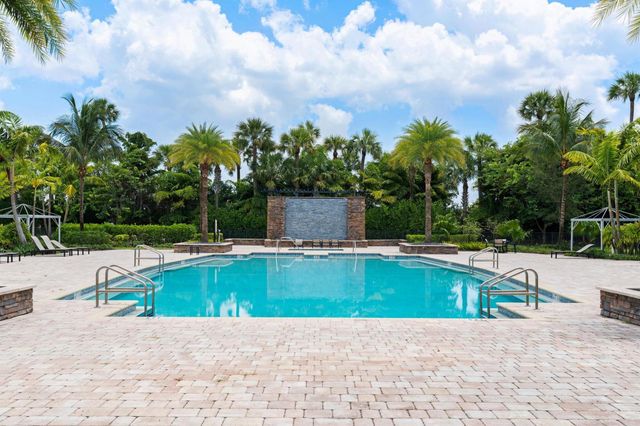 9091 Grand Prix Lane SW, Boynton Beach, FL 33472