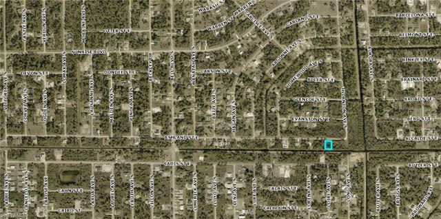 858 Ashland ST E, Lehigh Acres, FL 33974