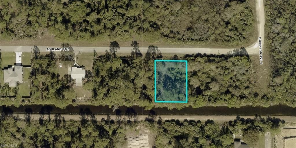 858 Ashland ST E, Lehigh Acres, FL 33974