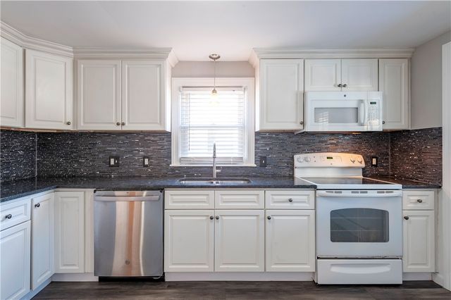 200 Carter Avenue, Pawtucket, RI 02861