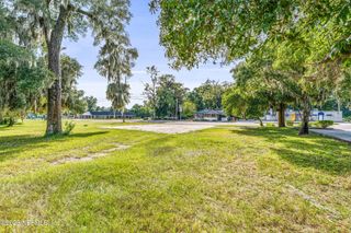 949 CESERY Boulevard, Jacksonville, FL 32211