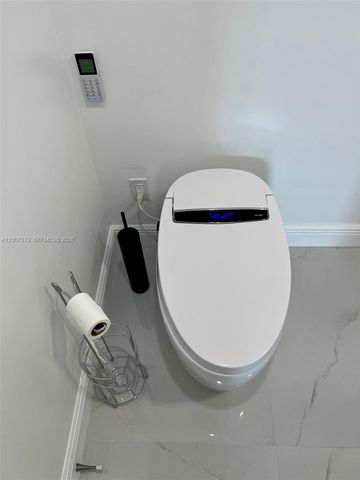 155 Ocean Lane Dr 1011, Key Biscayne, FL 33149