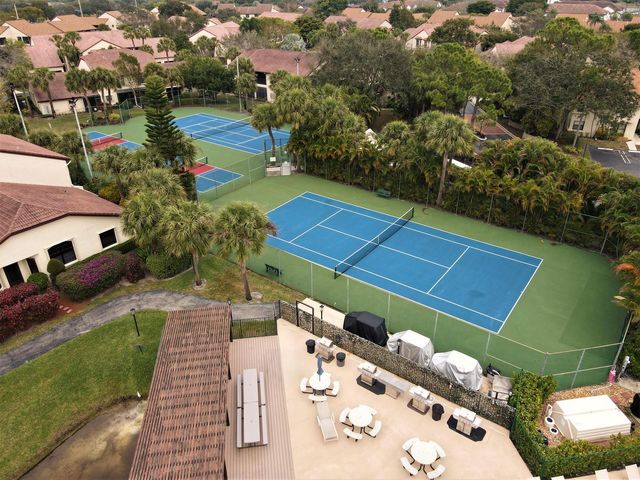 3340 Lucerne Park Drive, Greenacres, FL 33467