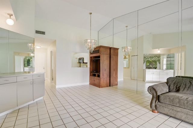 3340 Lucerne Park Drive, Greenacres, FL 33467