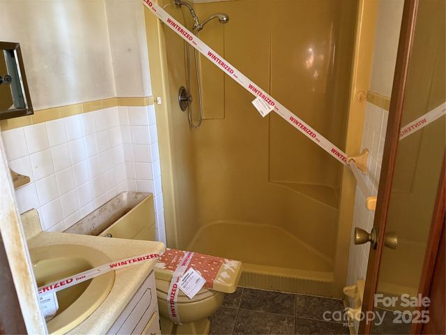 68 Sun Valley Drive, Alexander, NC 28701