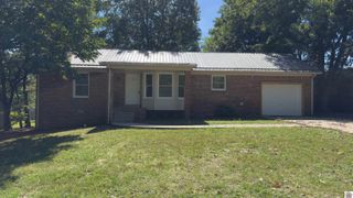 1006 Pine Ln, Mayfield, KY 42066