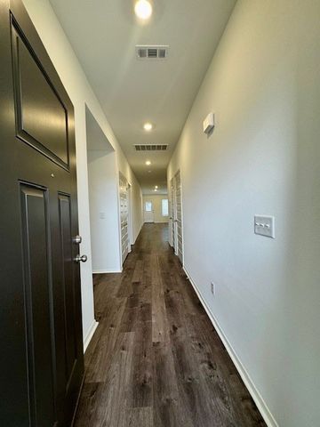 6810 SW Memphis Avenue, Bentonville, AR 72713