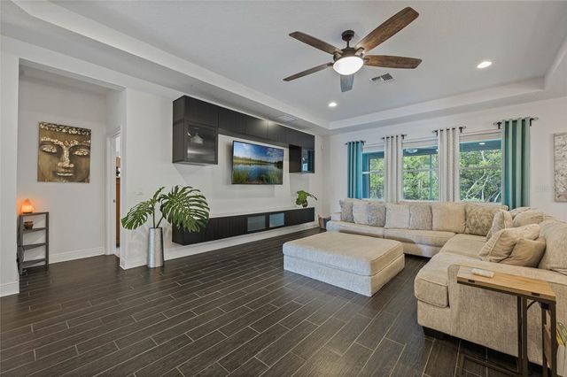 3893 WIND DANCER CIRCLE, St Cloud, FL 34772