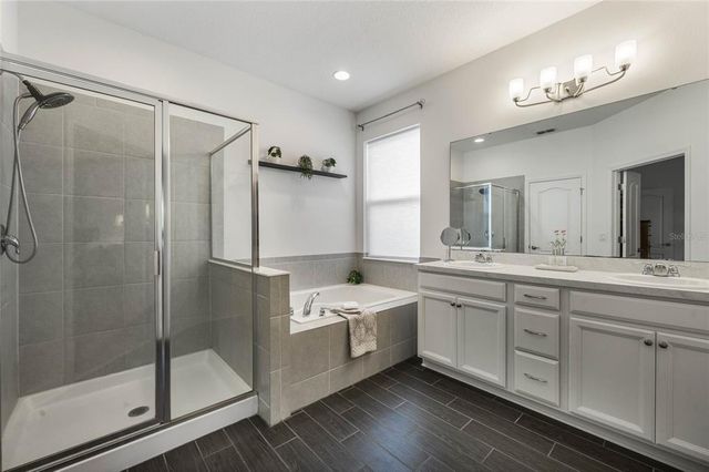 3893 WIND DANCER CIRCLE, St Cloud, FL 34772
