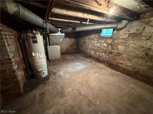 25625 Highland Road, Richmond Heights, OH 44143