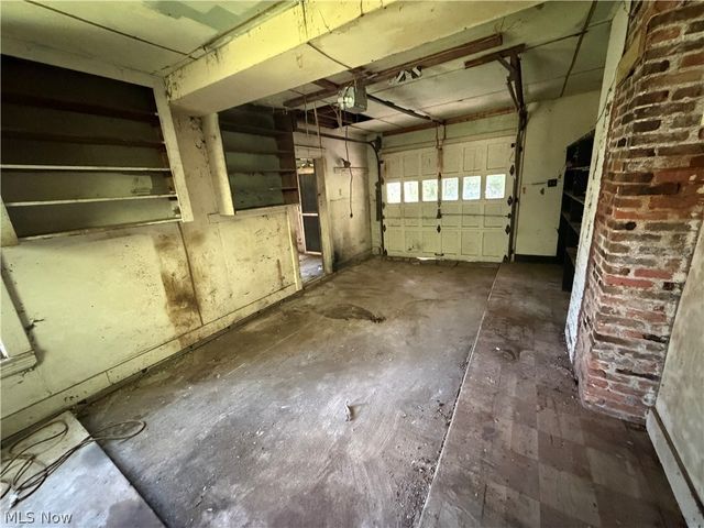 25625 Highland Road, Richmond Heights, OH 44143