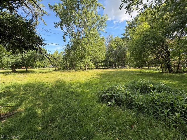 25625 Highland Road, Richmond Heights, OH 44143