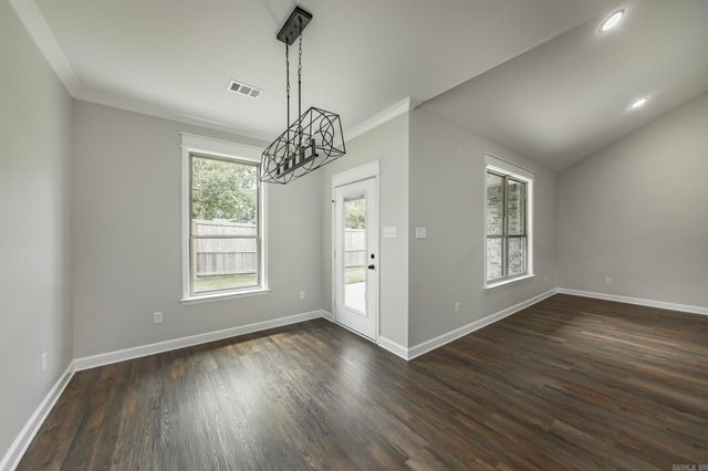 911 W Dell Vista Cove, Cabot, AR 72023