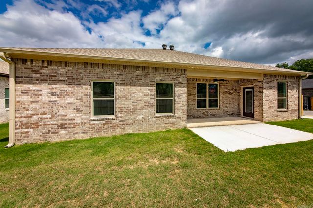 911 W Dell Vista Cove, Cabot, AR 72023