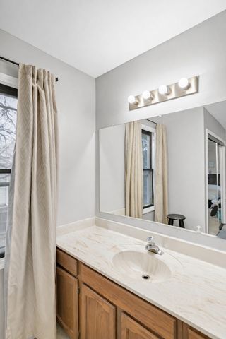 62 Washington Avenue, Streamwood, IL 60107