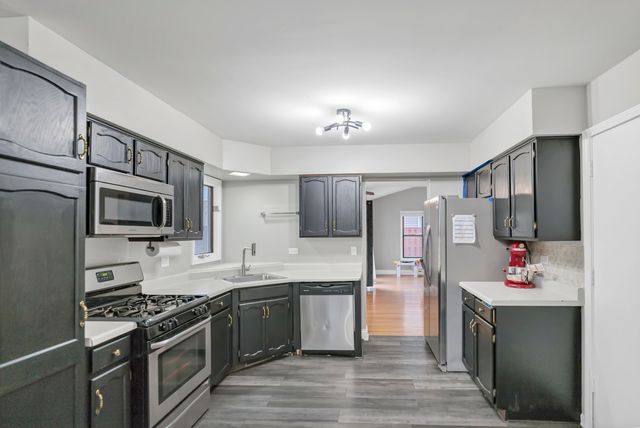 62 Washington Avenue, Streamwood, IL 60107