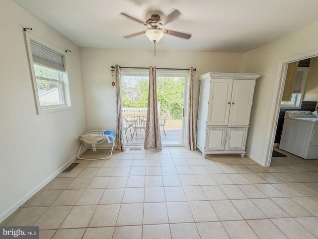 14 BROAD ST, Deepwater, NJ 08023