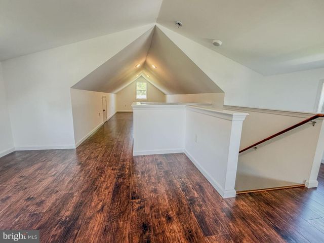 14 BROAD ST, Deepwater, NJ 08023