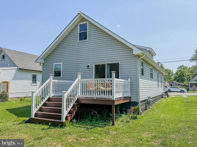 14 BROAD ST, Deepwater, NJ 08023