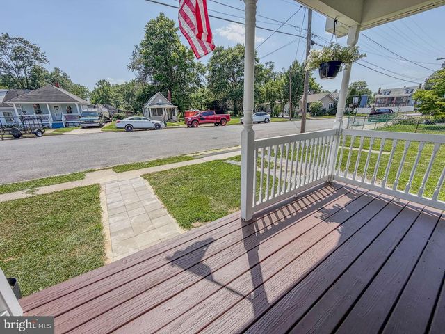 14 BROAD ST, Deepwater, NJ 08023
