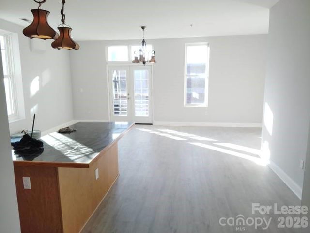 141 W main Avenue, Gastonia, NC 28052