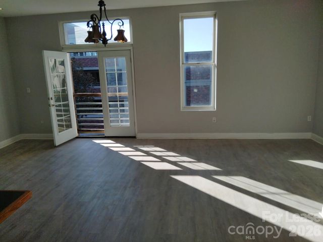 141 W main Avenue, Gastonia, NC 28052