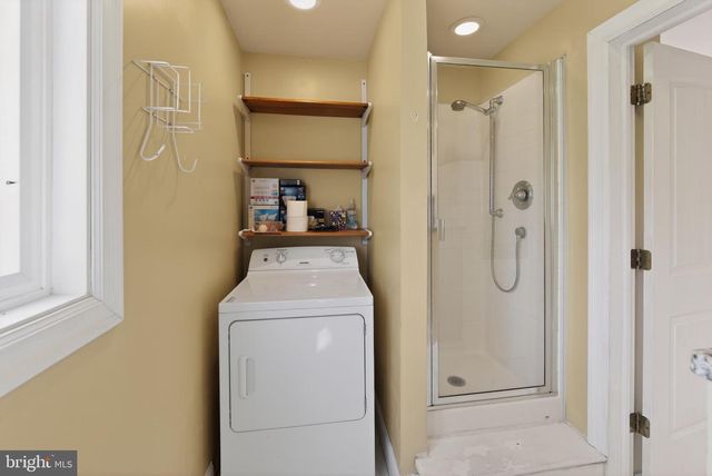 22 W BROAD ST, Malvern, PA 19355