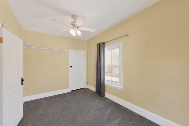 22 W BROAD ST, Malvern, PA 19355